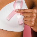 Cannabis e o câncer de mama: 4 coisas que você precisa saber