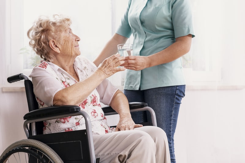 remedio para osteoporose idosa cadeirante