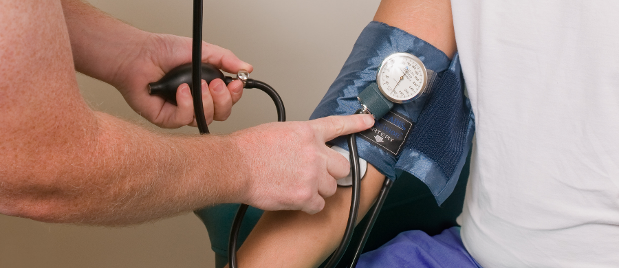 Estudo clínico: CBD reduz pressão arterial em pacientes com hipertensão