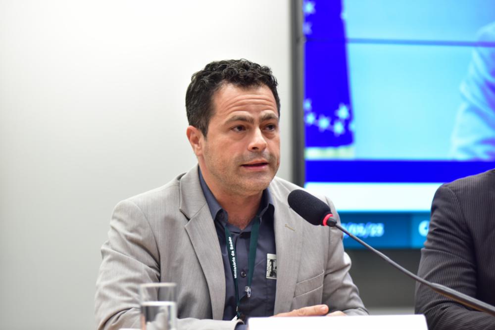 Rodrigo Cariri na audiência sobre Cannabis, do Ministério da Saúde - foto Zeca Ribeiro - Câmara dos Deputados