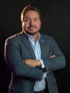 Dr. Renato Lopes
