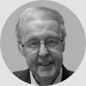 Professor Trevor Jones, copresidente do CRDG