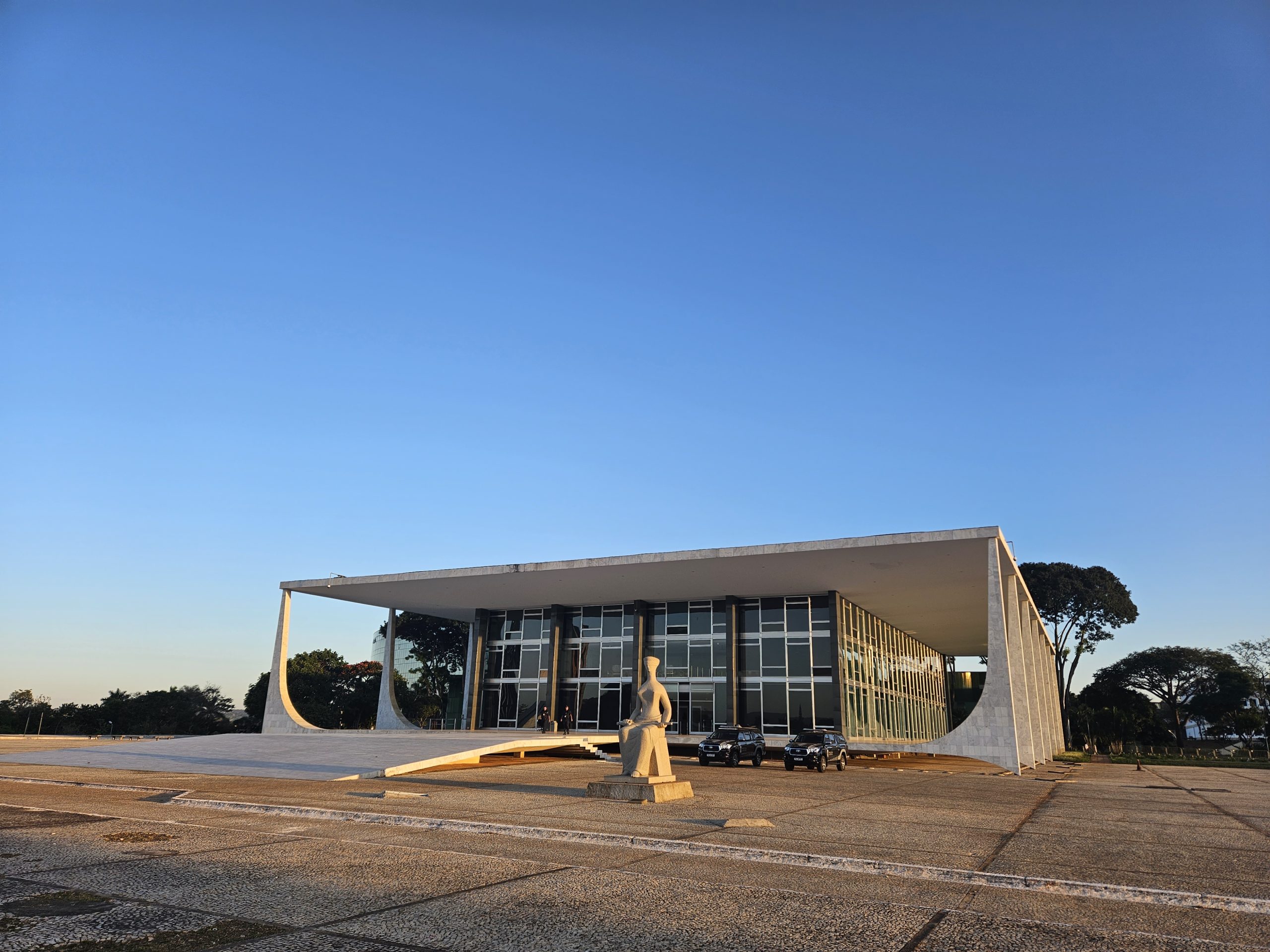 suprema corte X congresso nacional