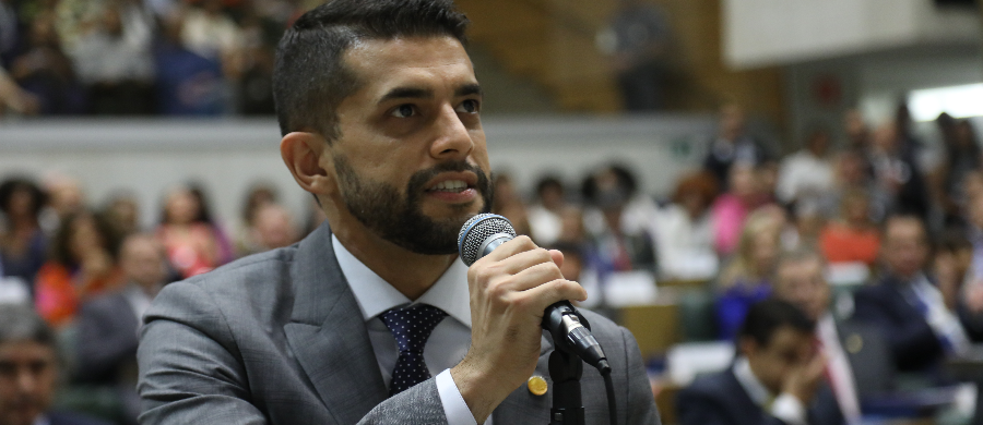 Caio França protocolou PL sobre plantio de Cannabis em SP