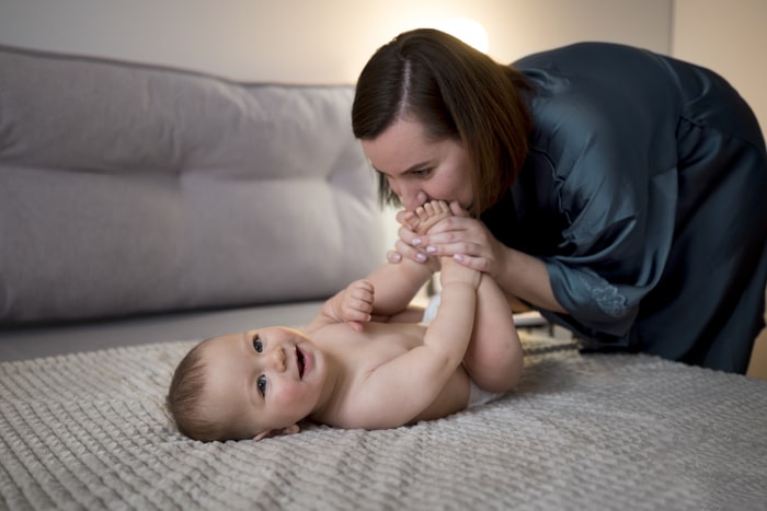 amamentacao e cannabis crianca sorrindo