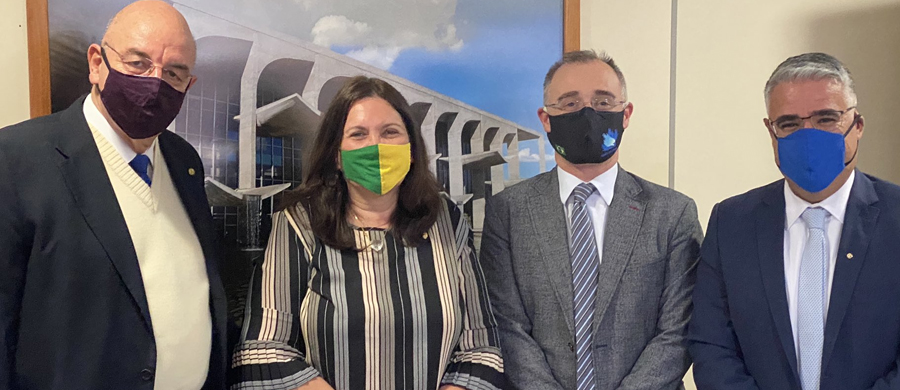 Deputados contra o PL399, sobre plantio de Cannabis medicinal, se reúnem com ministro da Justiça