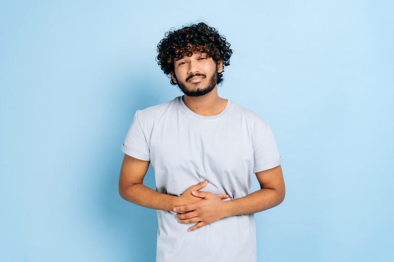 colite intestinal homem com inflamacao