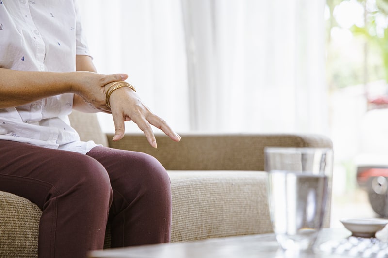 como aliviar as dores do parkinson articulacoes