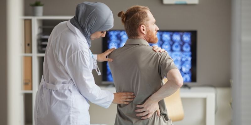 dor na coluna e cbd consulta com o medico