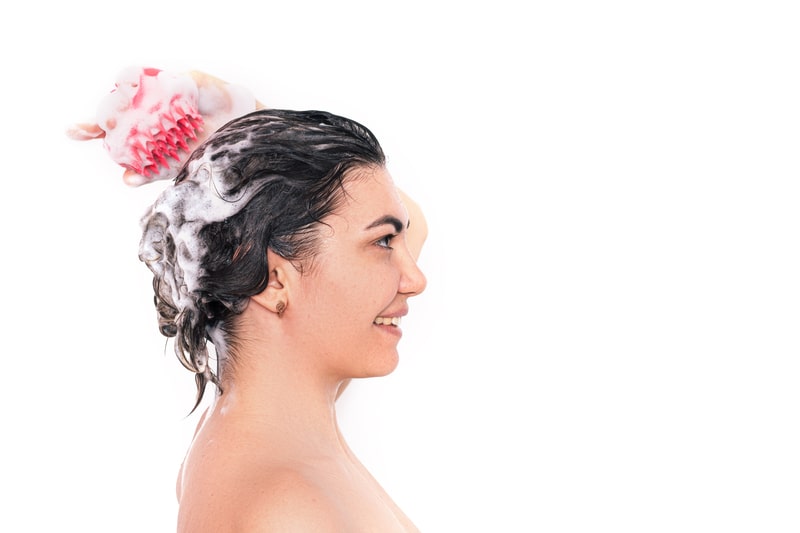 inflamacao no couro cabeludo lavagem