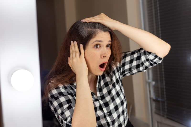 inflamacao no couro cabeludo queda capilar