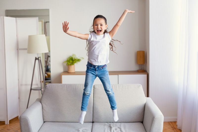 metilfenidato crianca pulando