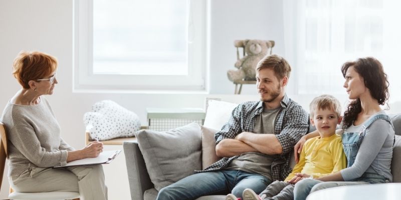tea transtorno pessoas reunidas