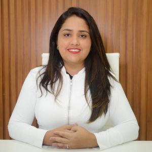 Dra. Isabelle Miranda CRM-RJ: 52.012.107-50