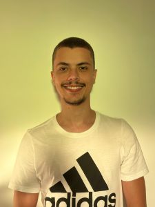 Thiago Duarte, estudante do curso de sistema endocanabinoide da UFSJ