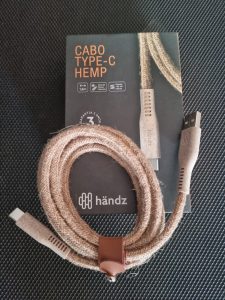 carregador revestido com cânhamo