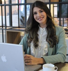 Dra. Ana Carolina Aguilar, neurologista CRM: 185590/SP | RQE: 74213