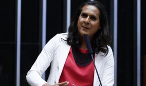 Deputada Duda Salabert defende o amplo acesso à Cannabis Medicinal.