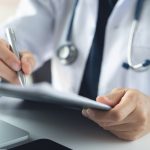 Nova regra da Anvisa simplifica prescrição de Cannabis