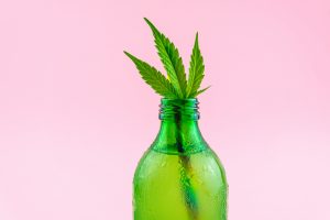 CBD e álcool: estudo avalia efeitos da combinação