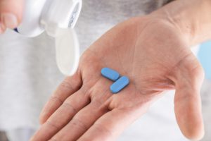 CBD reduz atividade viral e inflamação ligada ao HIV, diz estudo