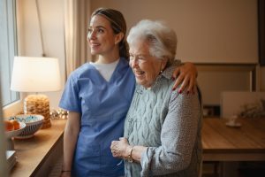 Cannabis mostra efeito contra agitação no Alzheimer e outras demências