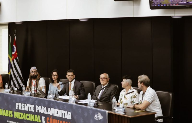 6cc51182-b8d5-4ce8-ba7e-146341e93439