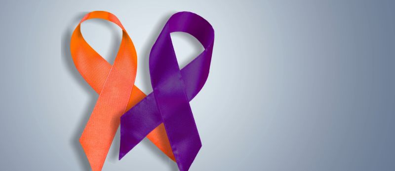 O mês do Carnaval é laranja e roxo