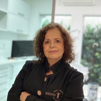 Dra. Marília Cunha De Siqueira