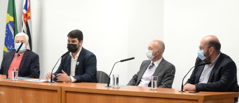 Frente Parlamentar em Defesa da Cannabis Medicinal e do Cânhamo Industrial