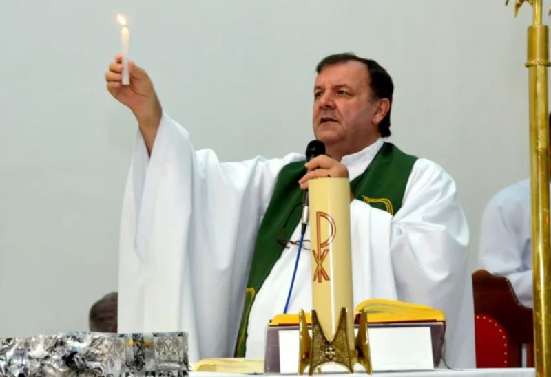 História do Padre Ticão vira livro